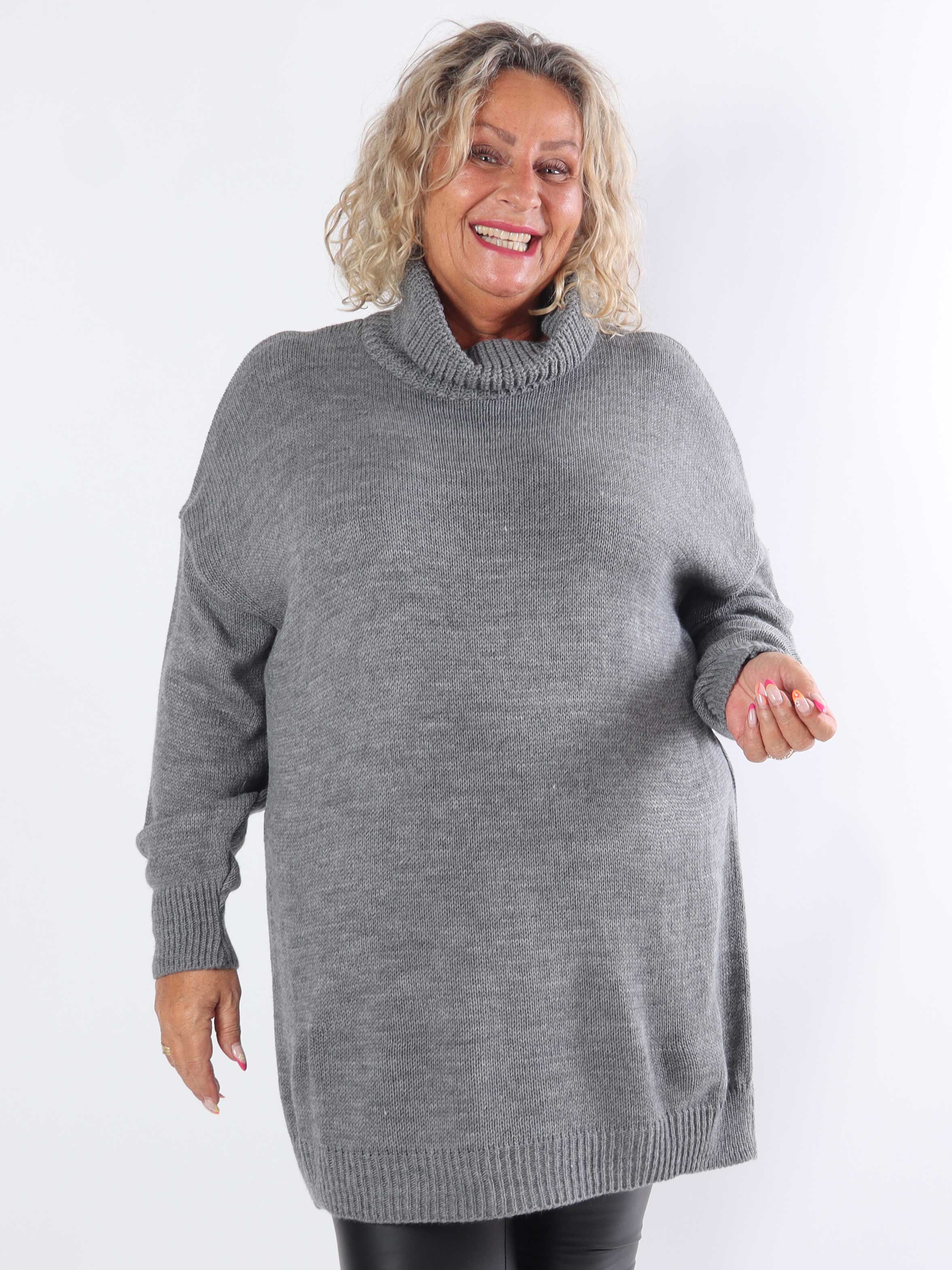 Blair - Ensfarvet plus size strikkjole med turtleneck